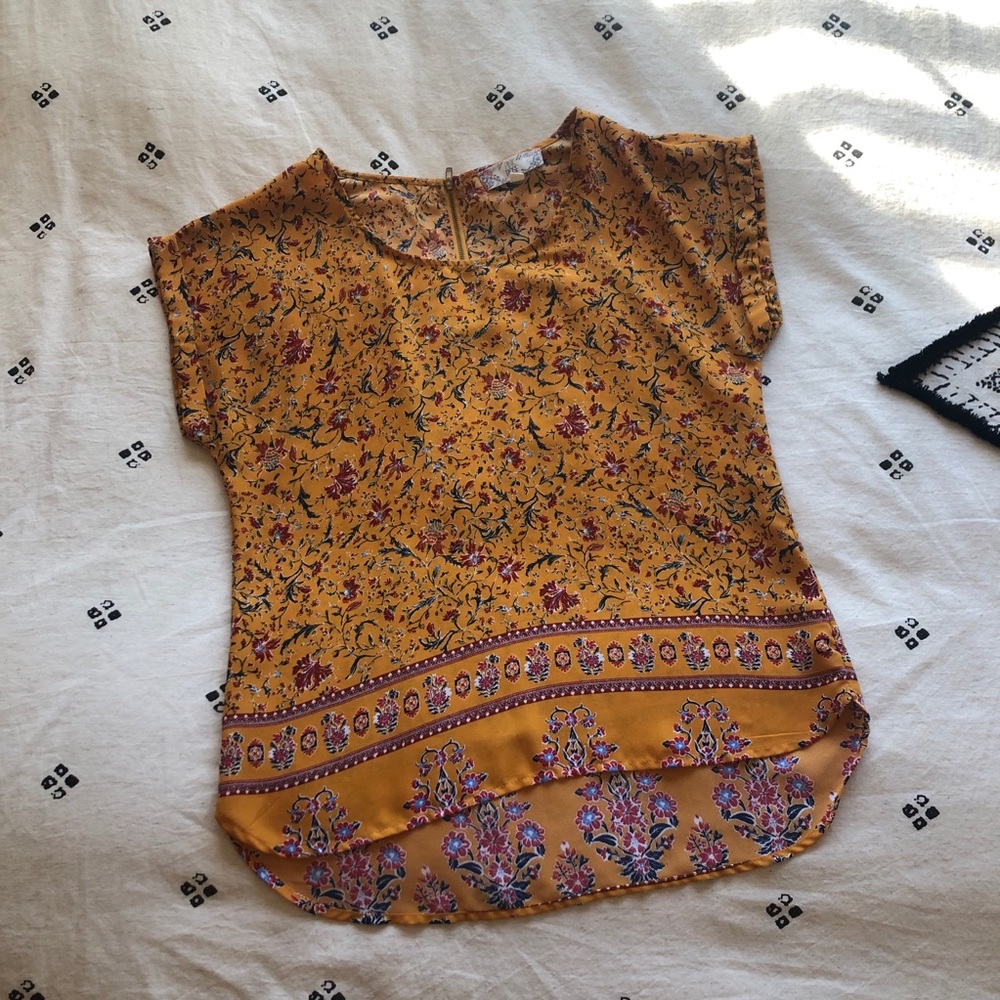 PINK ROSE VINTAGE Yellow Top